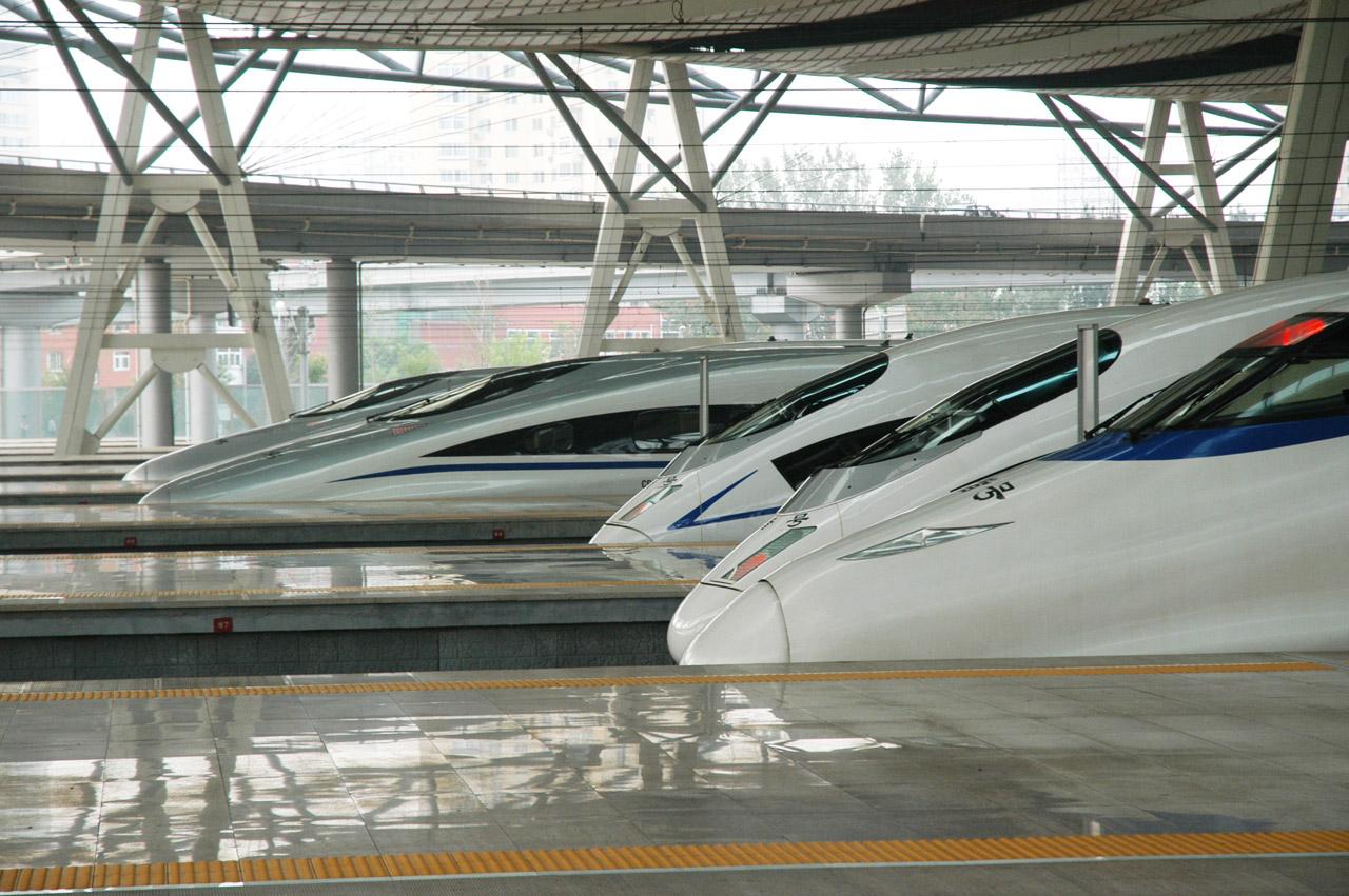 chinese-high-speed-trains.jpg